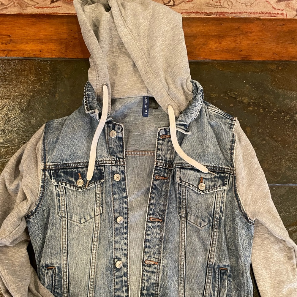 H&M Divided hooded denim jean jacket